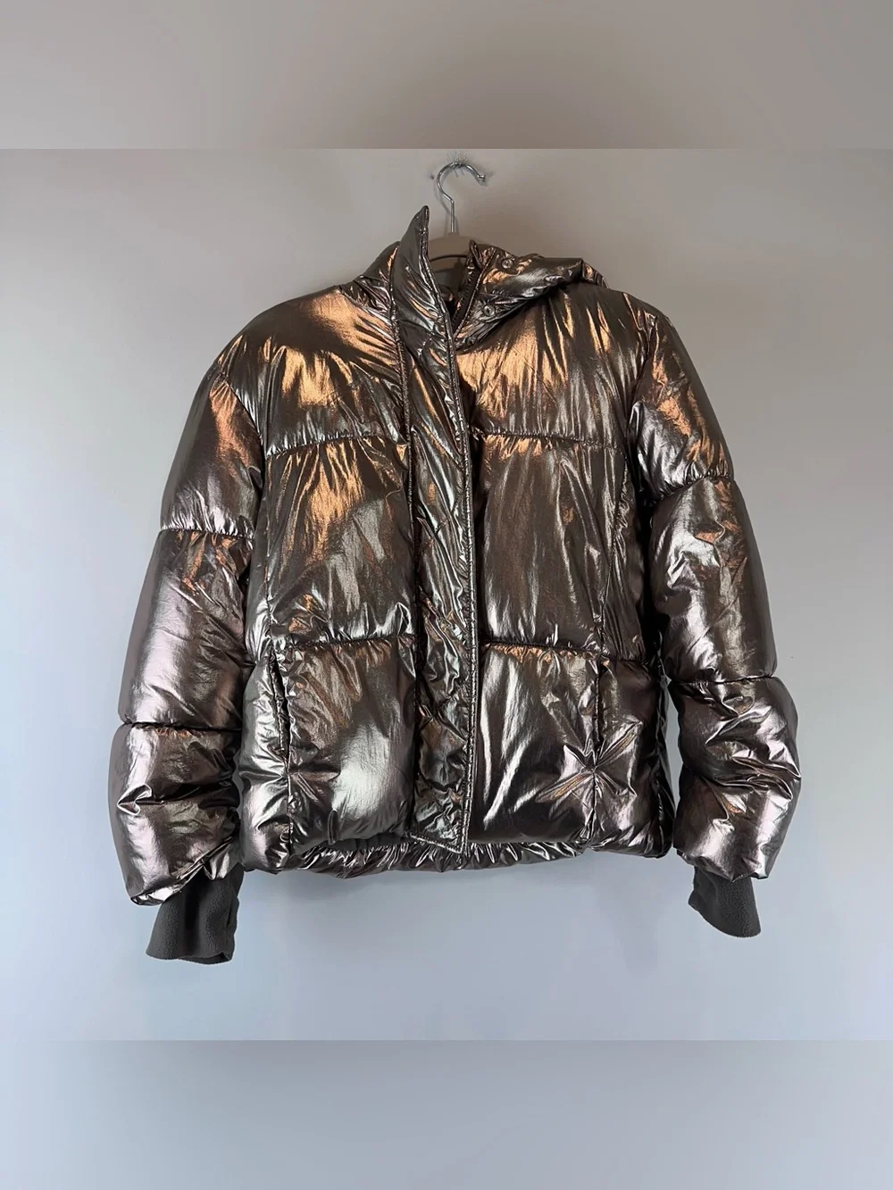Gap Kid’s Gold Bronze Metallic Nylon Shine Puffer Hooded Winter Jacket Size XL